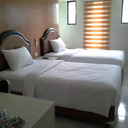 בנדונג Asoka Inn מראה חיצוני תמונה