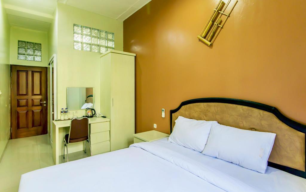 בנדונג Asoka Inn מראה חיצוני תמונה